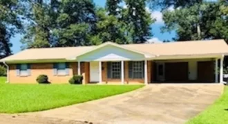 1936 Longwood Drive Jackson, MS 39212